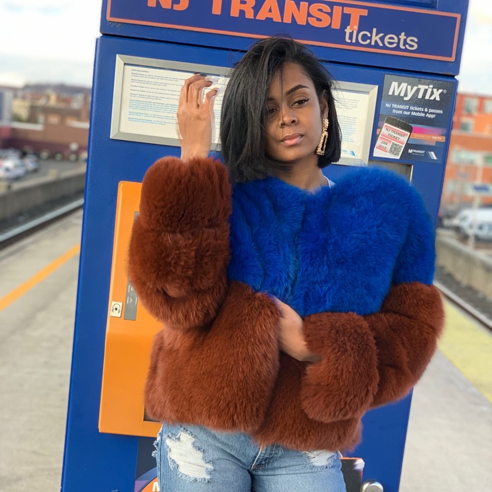 This lovely brown&blue custom Fox fur coat 1of1